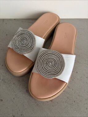 NEW ILIOS White Slide Sandals w/ Pave Silver Medallion Size 41